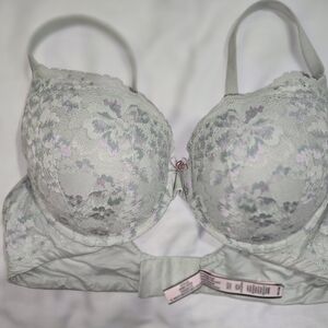 Victoria's Secret Lace Underwire Bra - Light Gray and Soft Pink